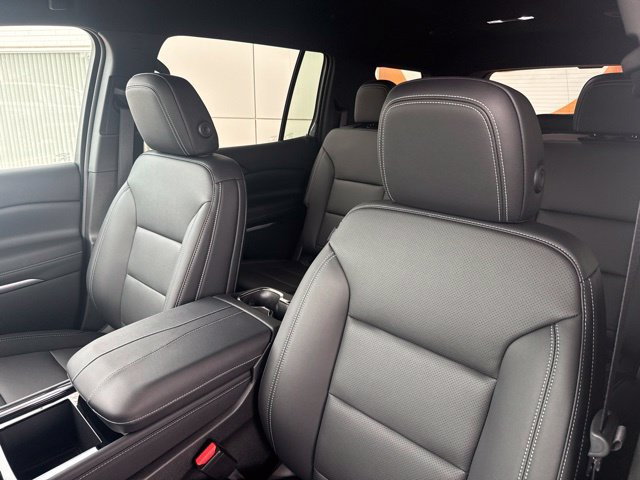 New 2026 Chevrolet Traverse LT w/ Driver Confidence Package AWD/4WD image 14