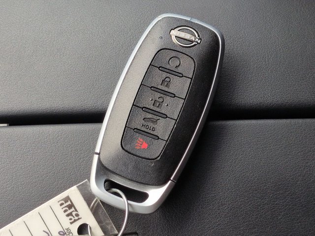 Certified 2026 Nissan Rogue SV FWD image 27