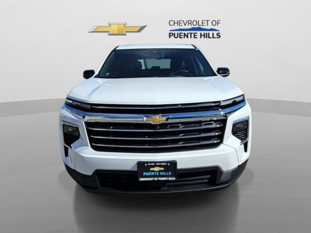 New 2027 Chevrolet Traverse LT w/ LPO, Cargo Package FWD image 3
