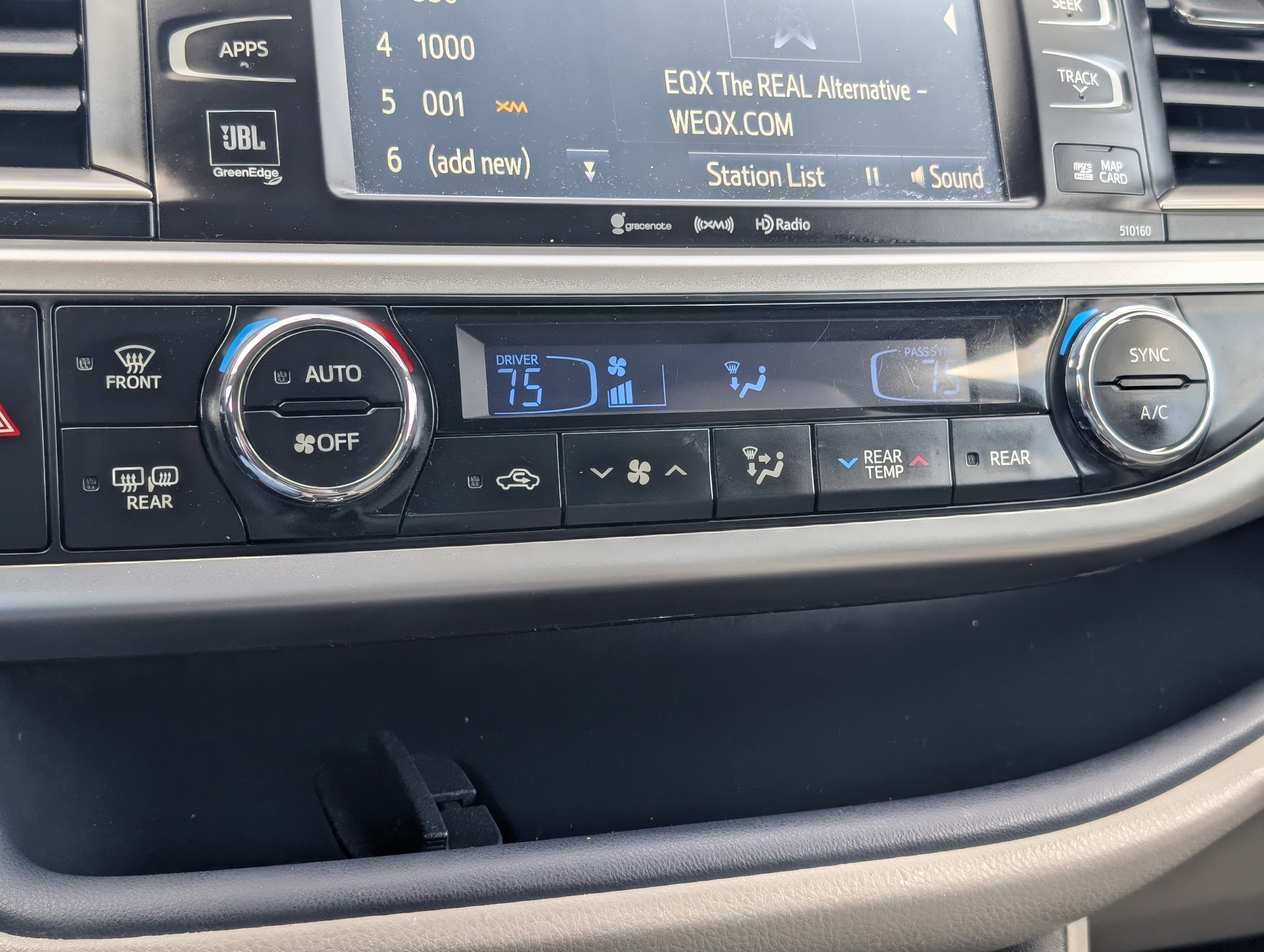 Used 2016 Toyota Highlander Limited image 21