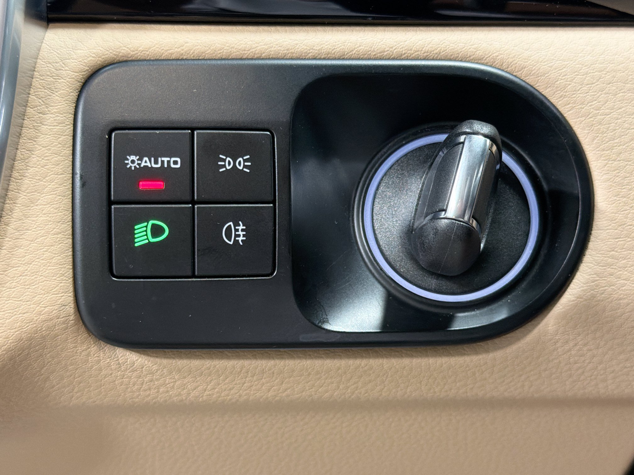 Certified 2023 Porsche Cayenne Platinum Edition AWD/4WD image 34