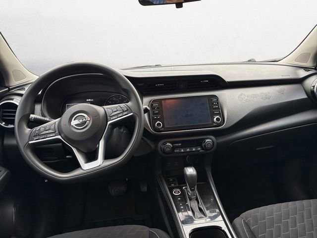 Used 2022 Nissan Kicks SV FWD image 10