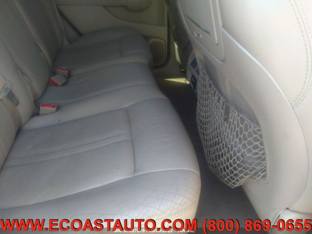 Used 2011 Cadillac SRX Luxury FWD image 8