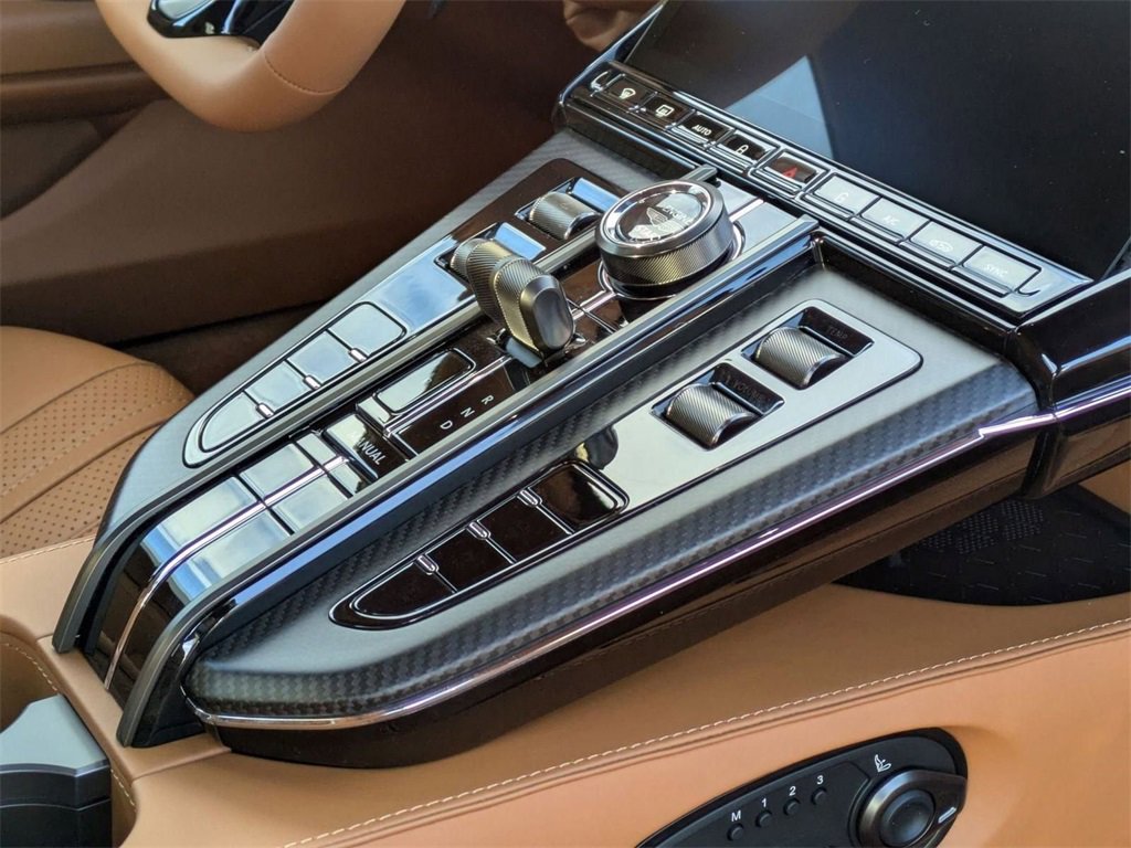 New 2026 Aston Martin V8 Vantage Coupe image 16