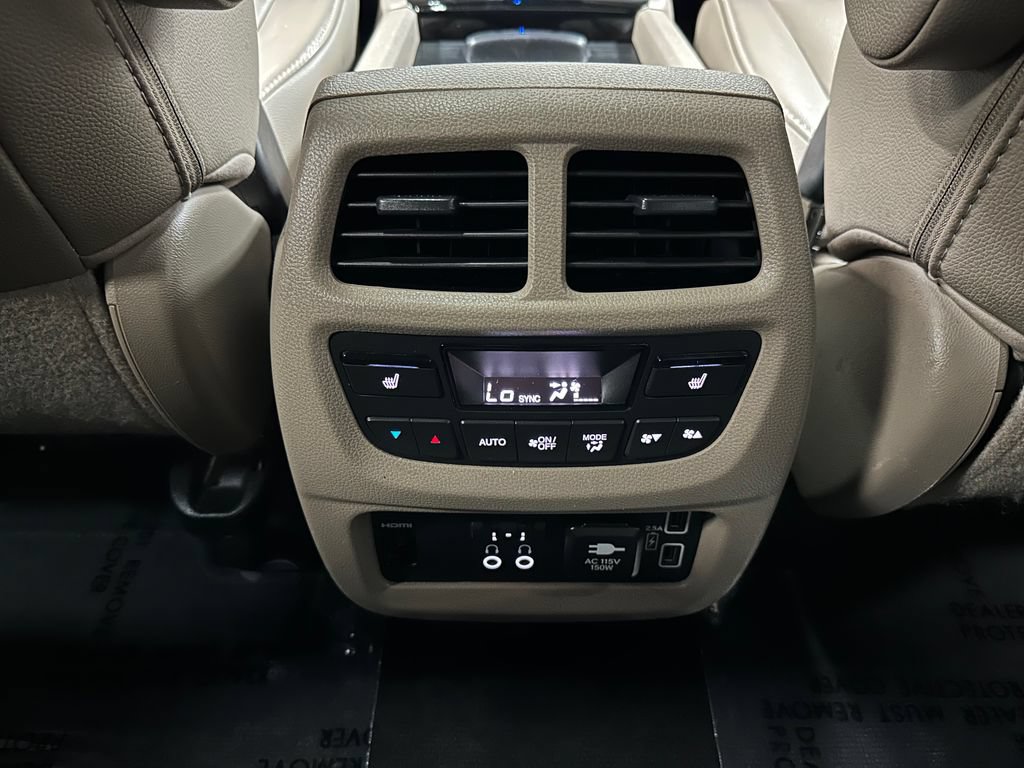 Used 2020 Honda Pilot Touring image 25