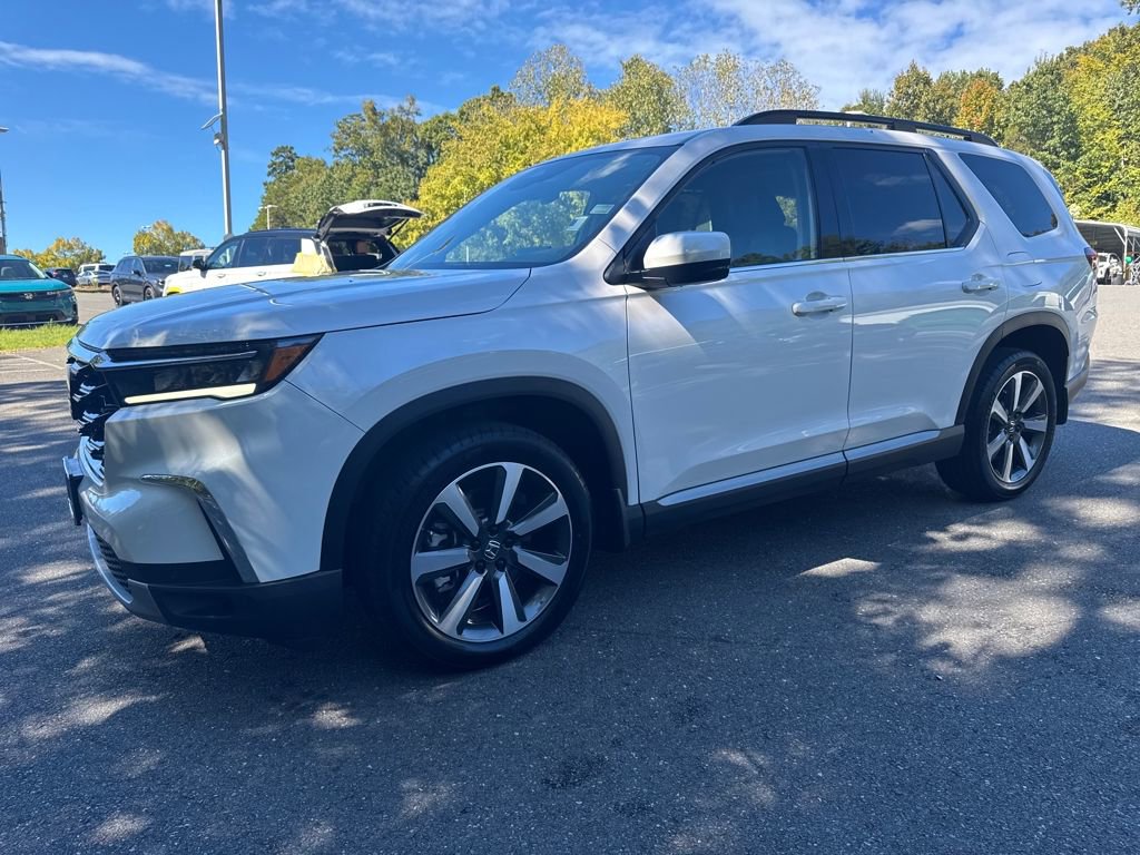 Certified 2023 Honda Pilot Touring