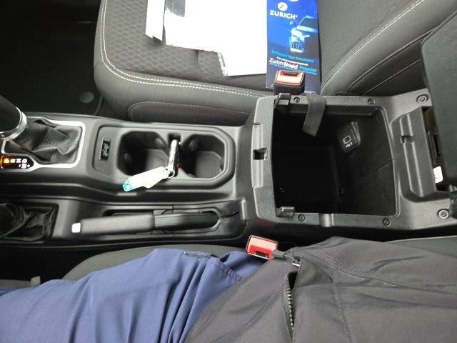 Used 2021 Jeep Wrangler Sport S image 52