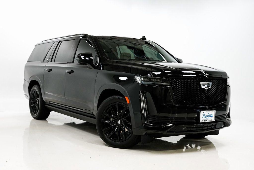 Used 2023 Cadillac Escalade ESV Sport w/ LPO, ONYX Package image 7