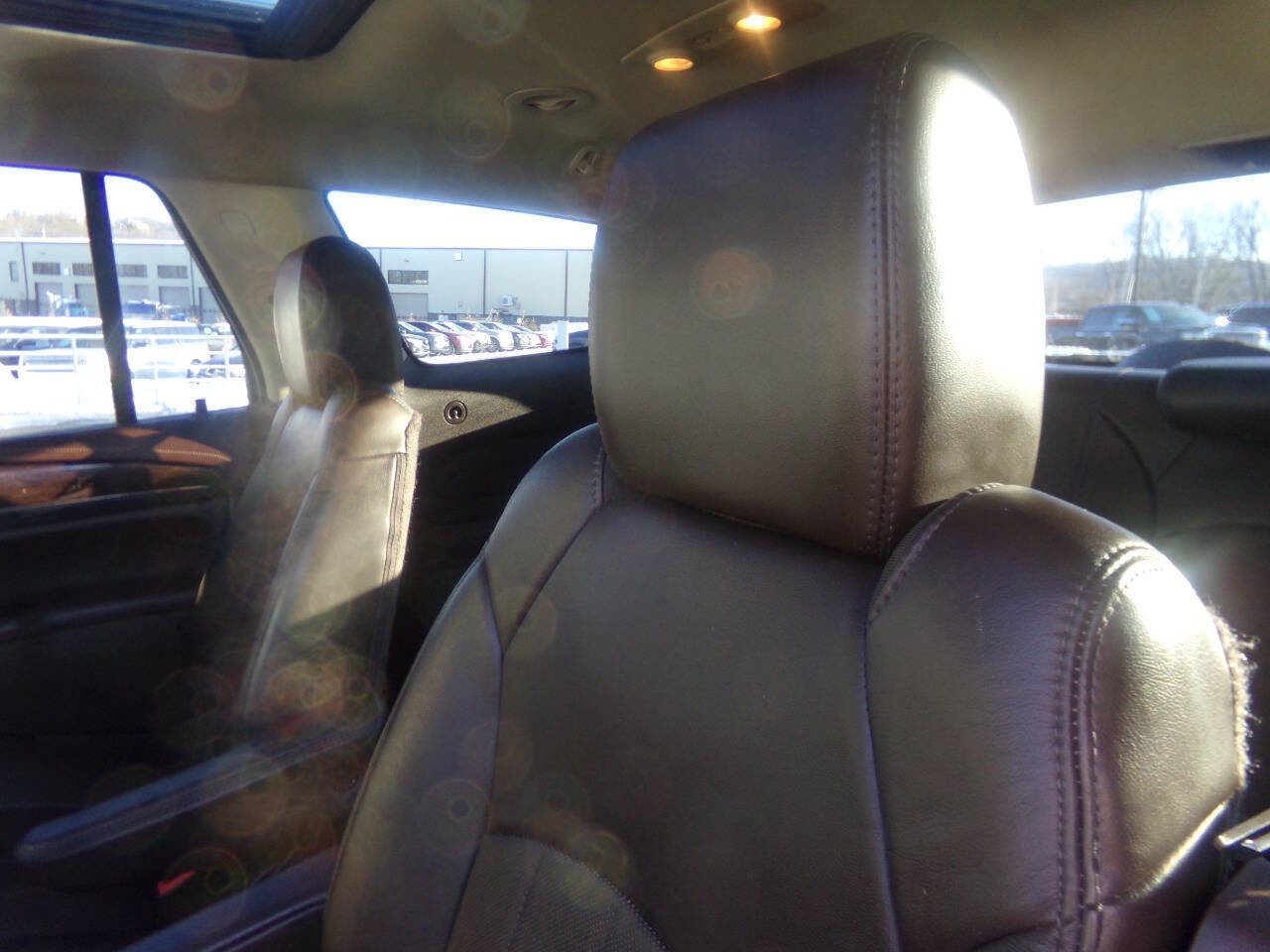 Used 2014 Buick Enclave Premium AWD/4WD image 29