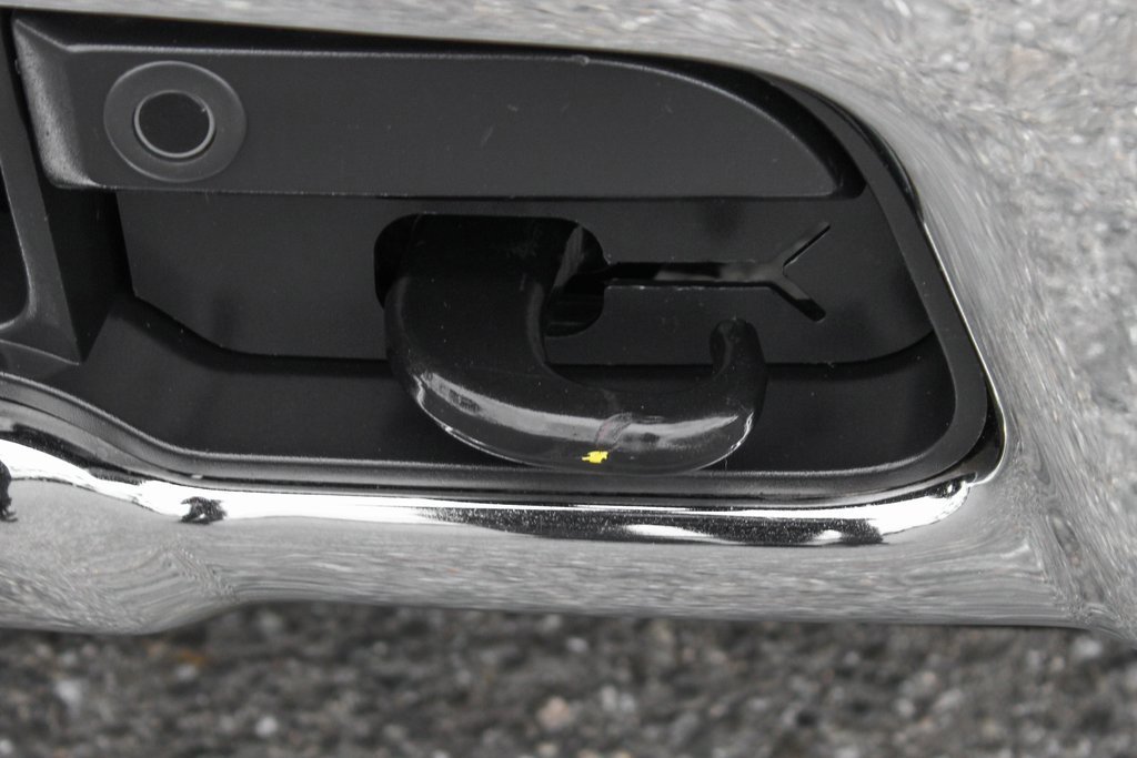 Used 2021 Nissan Titan SV w/ SV Convenience Package image 46