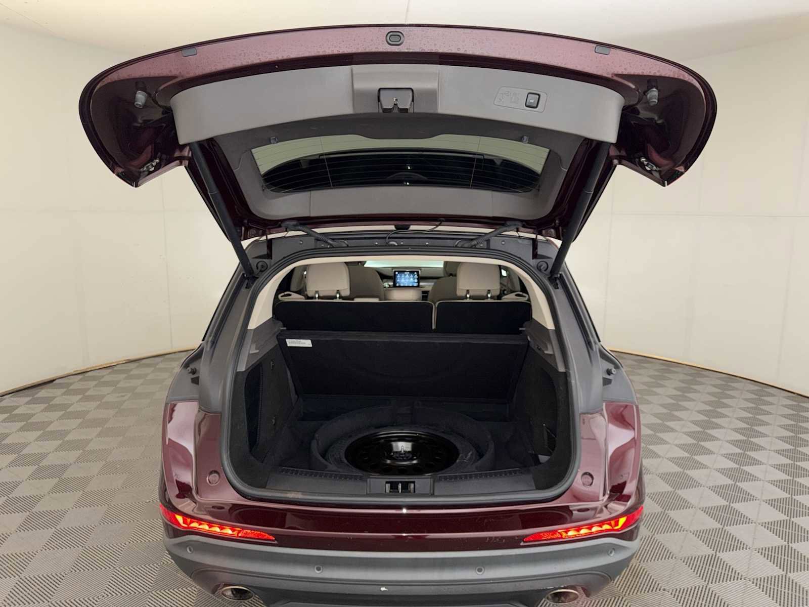 Used 2020 Lincoln Corsair AWD w/ Premium Package image 23