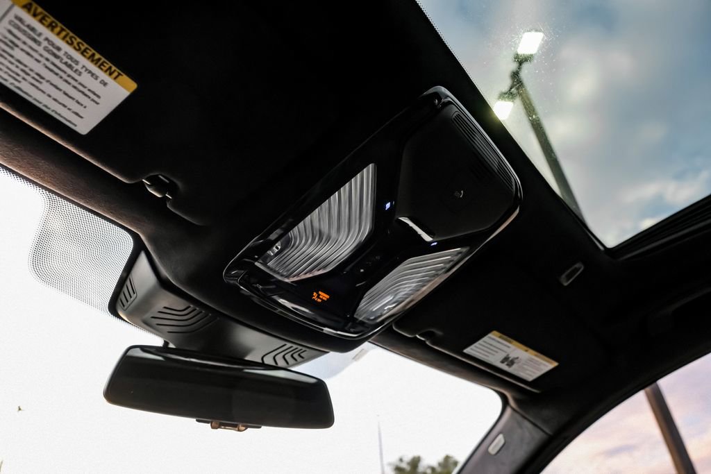 Used 2018 BMW 540i xDrive w/ M Sport Package image 33