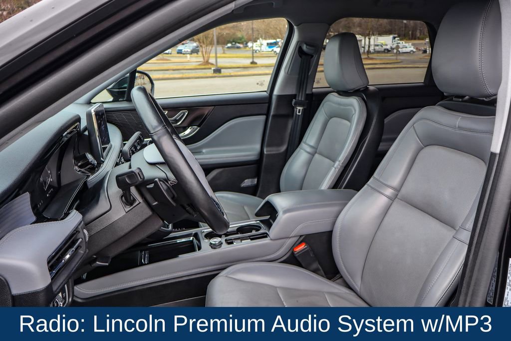 Used 2022 Lincoln Corsair AWD w/ Premium Package image 10