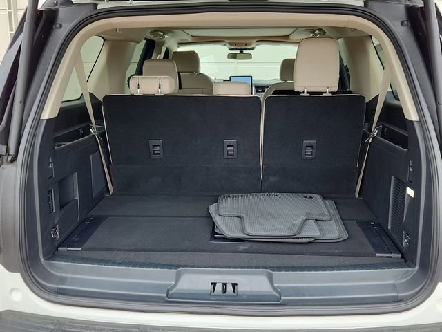 Used 2024 Ford Expedition Max Platinum image 15