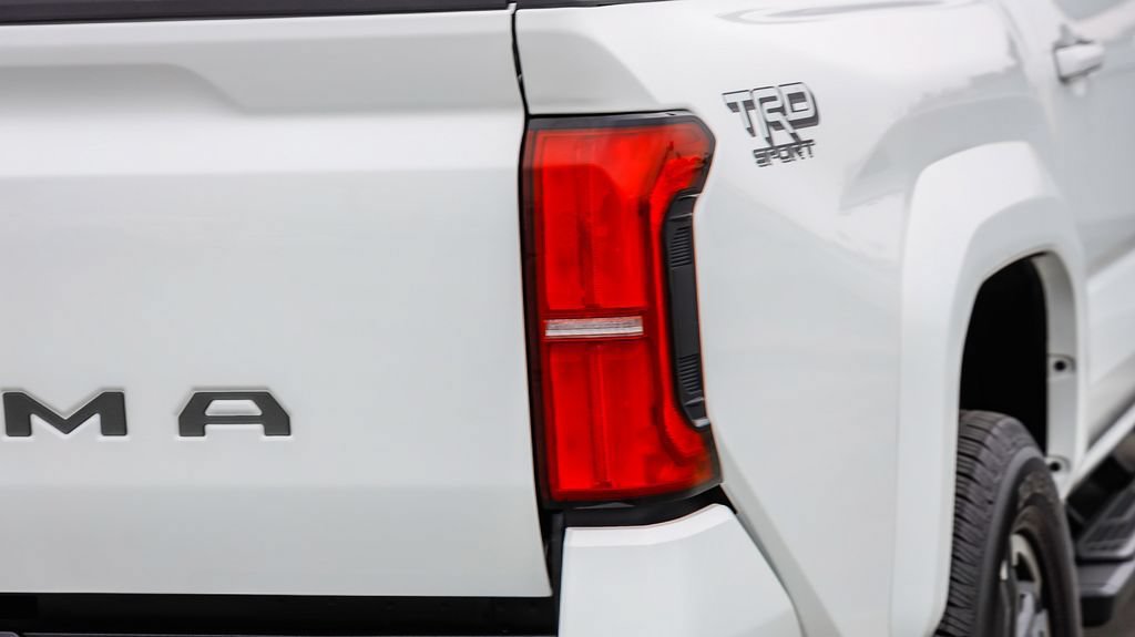 Used 2025 Toyota Tacoma TRD Sport RWD image 10