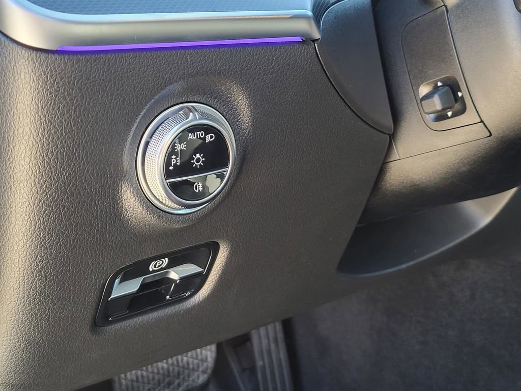 Used 2022 Mercedes-Benz C 300 Sedan image 20