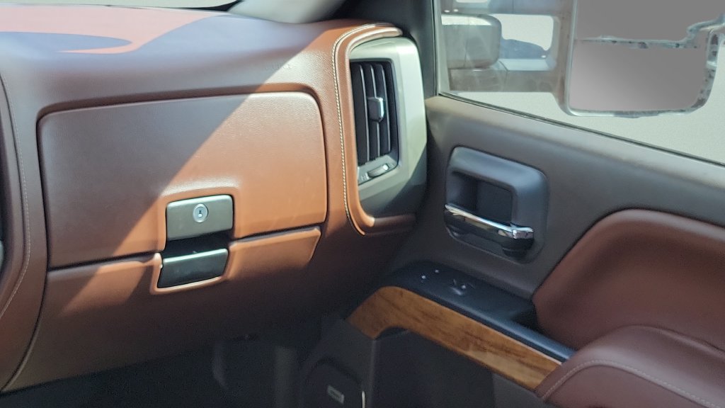 Used 2015 Chevrolet Silverado 2500 High Country w/ Duramax Plus Package AWD/4WD image 12