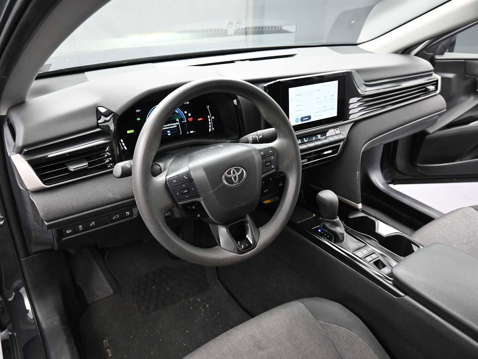 Used 2025 Toyota Camry LE w/ Convenience Package FWD image 10