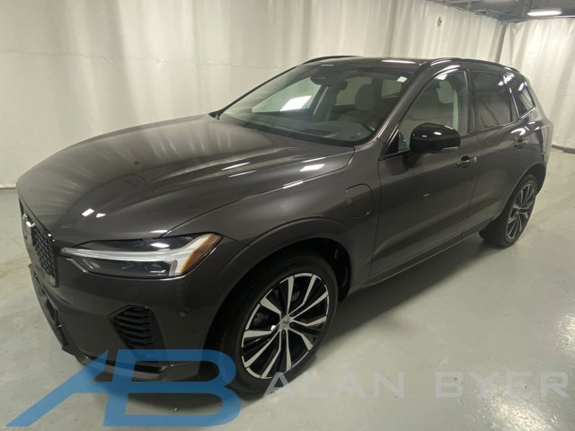 Used 2023 Volvo XC60 T8 Ultimate