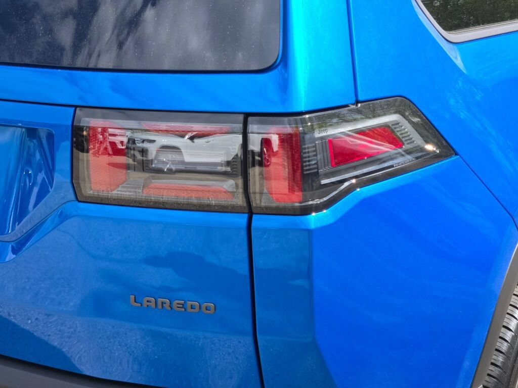 New 2026 Jeep Cherokee Laredo AWD/4WD image 12