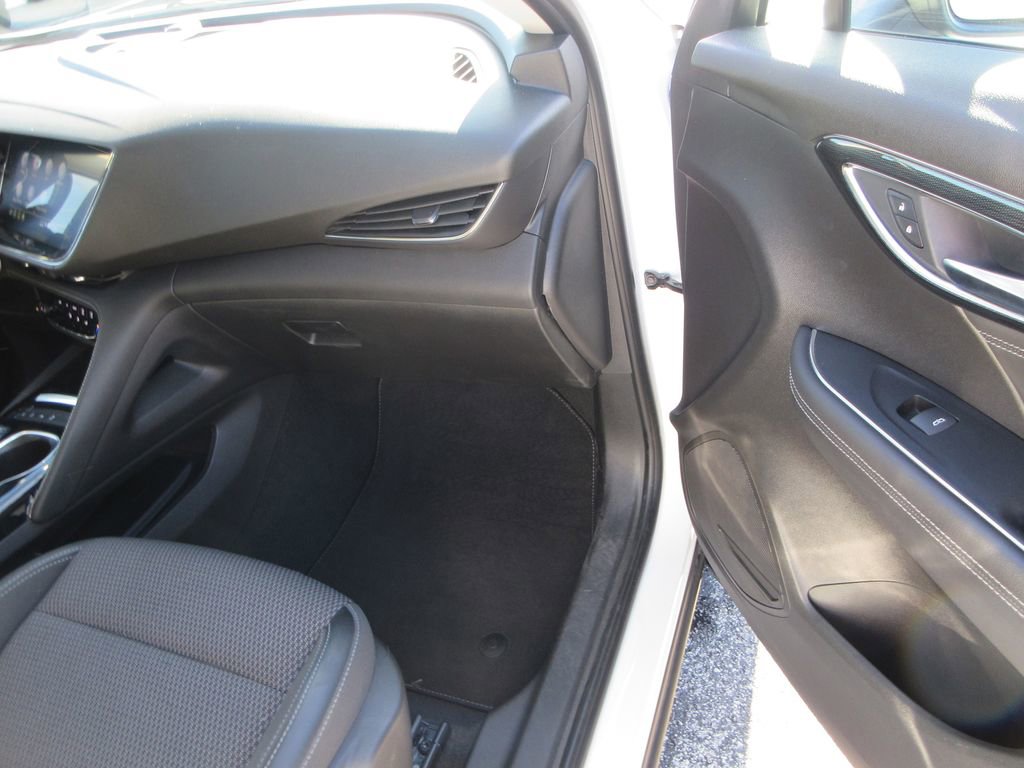 Certified 2021 Buick Envision Preferred w/ Sport Touring Package image 20