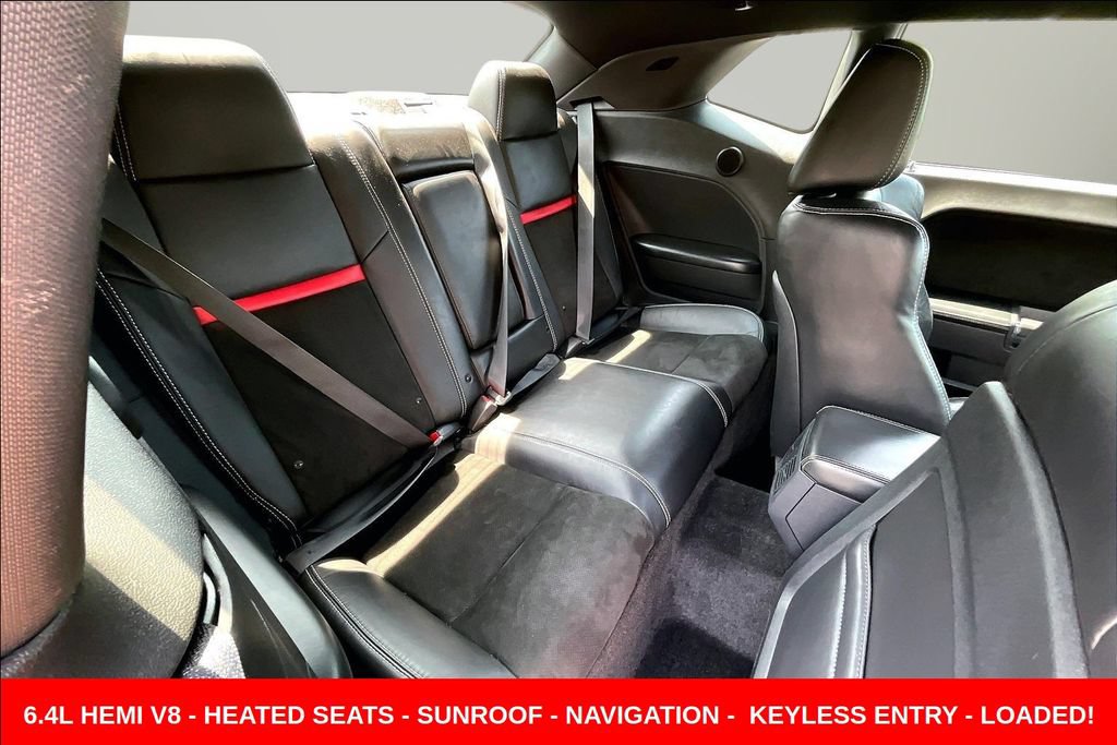 Used 2014 Dodge Challenger SRT8 w/ Harman/Kardon Audio Group RWD image 23