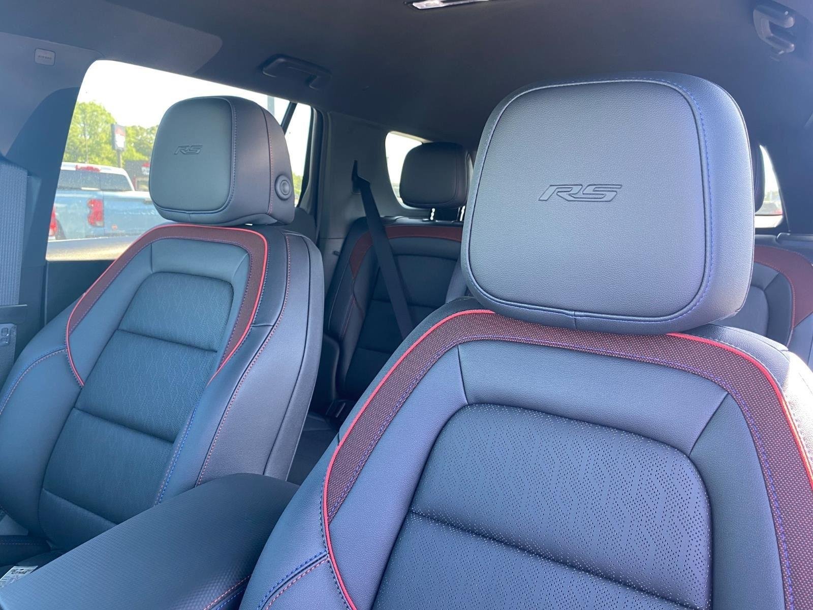 New 2026 Chevrolet Equinox RS w/ Convenience Package III FWD image 18