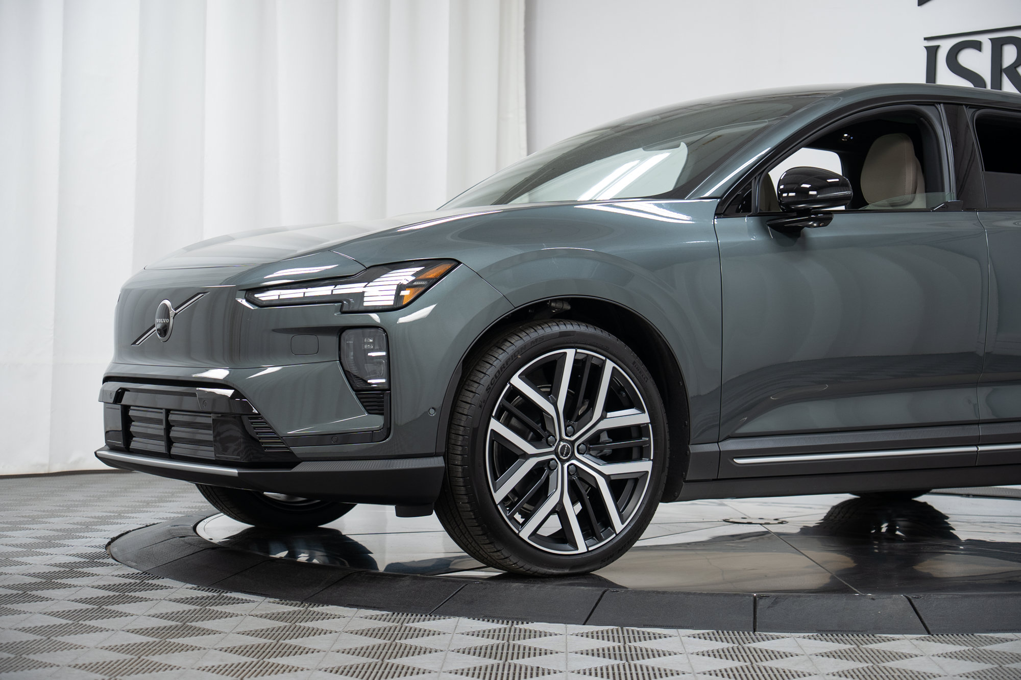 New 2027 Volvo EX60 Ultra AWD/4WD image 31