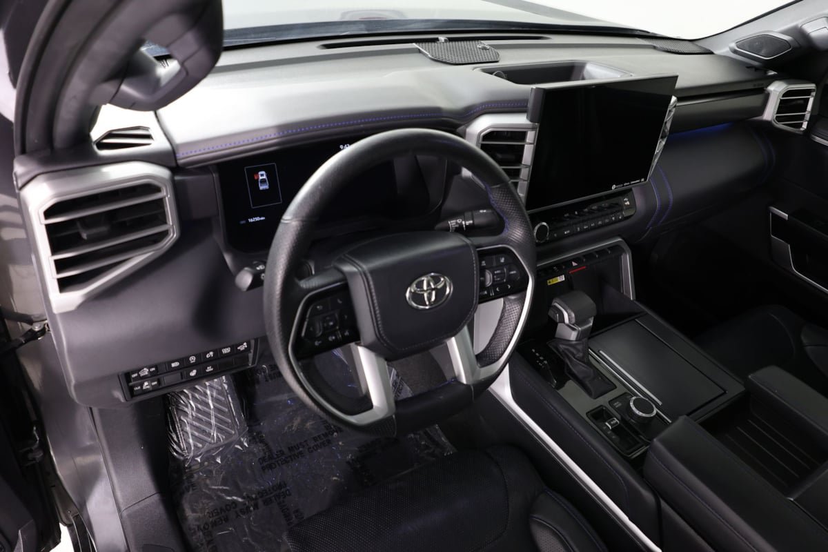 Used 2023 Toyota Tundra Platinum AWD/4WD image 23