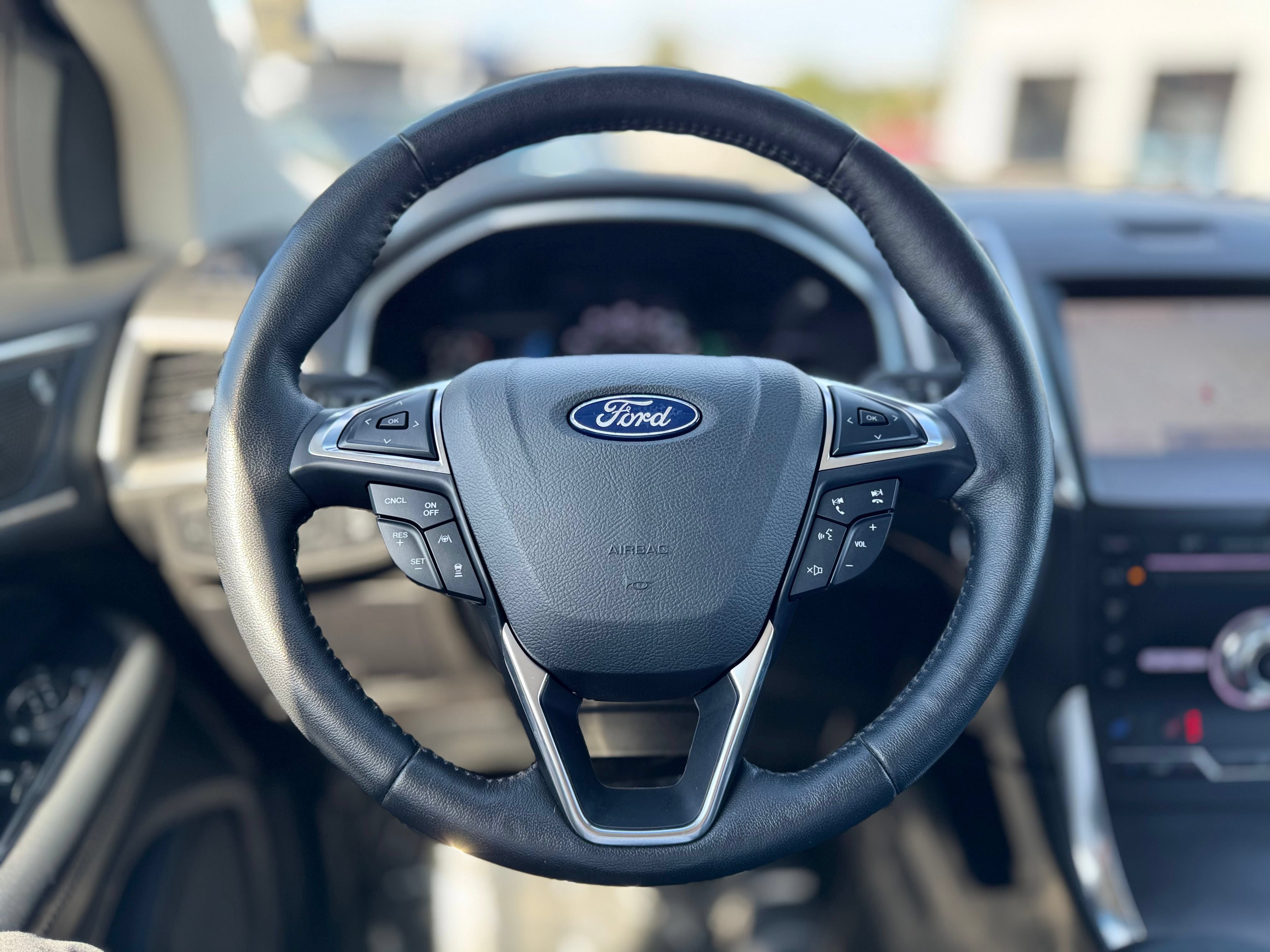 Certified 2019 Ford Edge Titanium w/ Equipment Group 301A AWD/4WD image 49