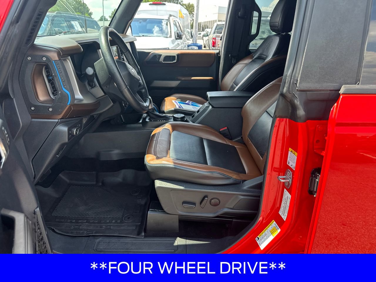 Used 2021 Ford Bronco Outer Banks w/ Sasquatch Package AWD/4WD image 9