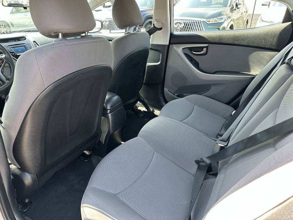Used 2016 Hyundai Elantra SE w/ Option Group 02 FWD image 30