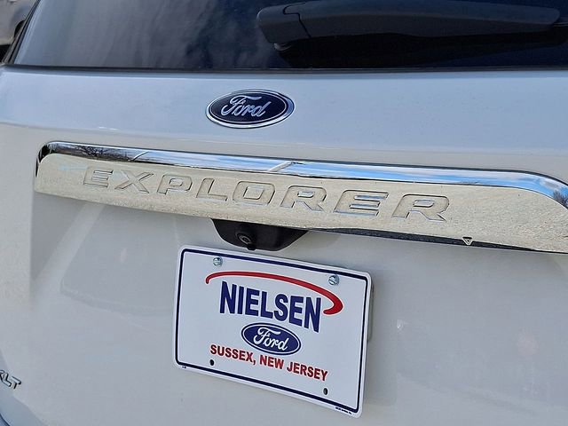 Certified 2021 Ford Explorer XLT w/ Equipment Group 202A image 24