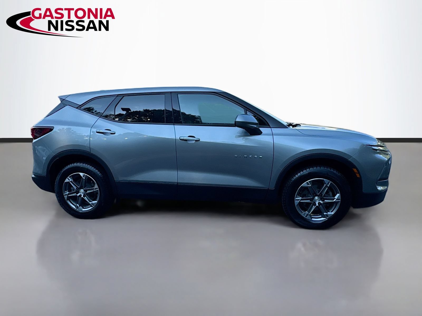 Used 2023 Chevrolet Blazer LT w/ Driver Confidence Package FWD image 10