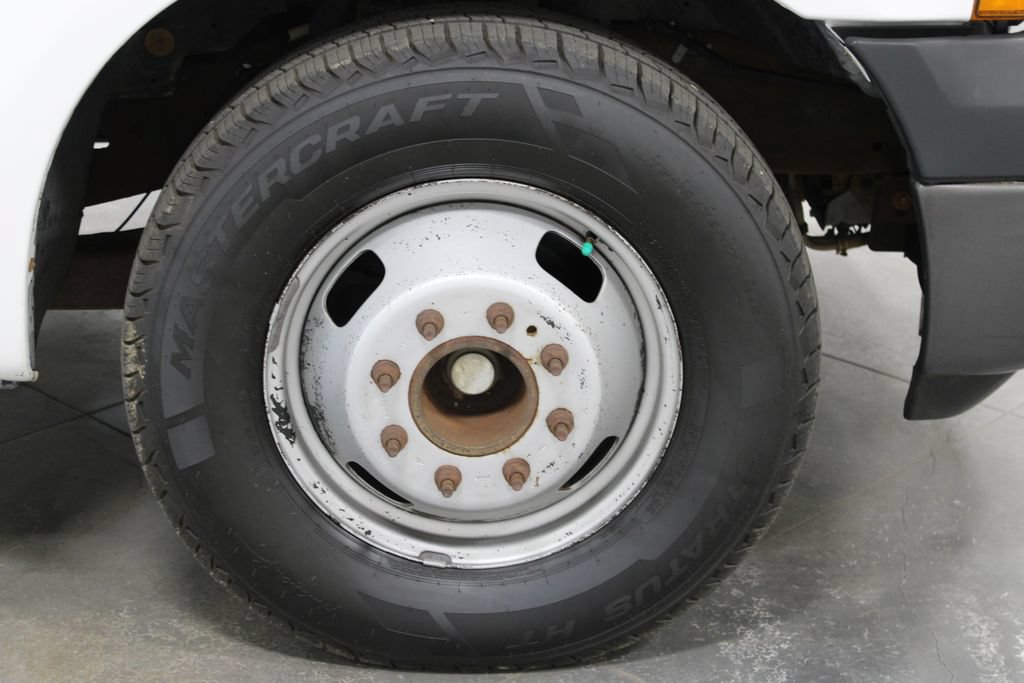 Used 2006 Ford F350 XL RWD image 17
