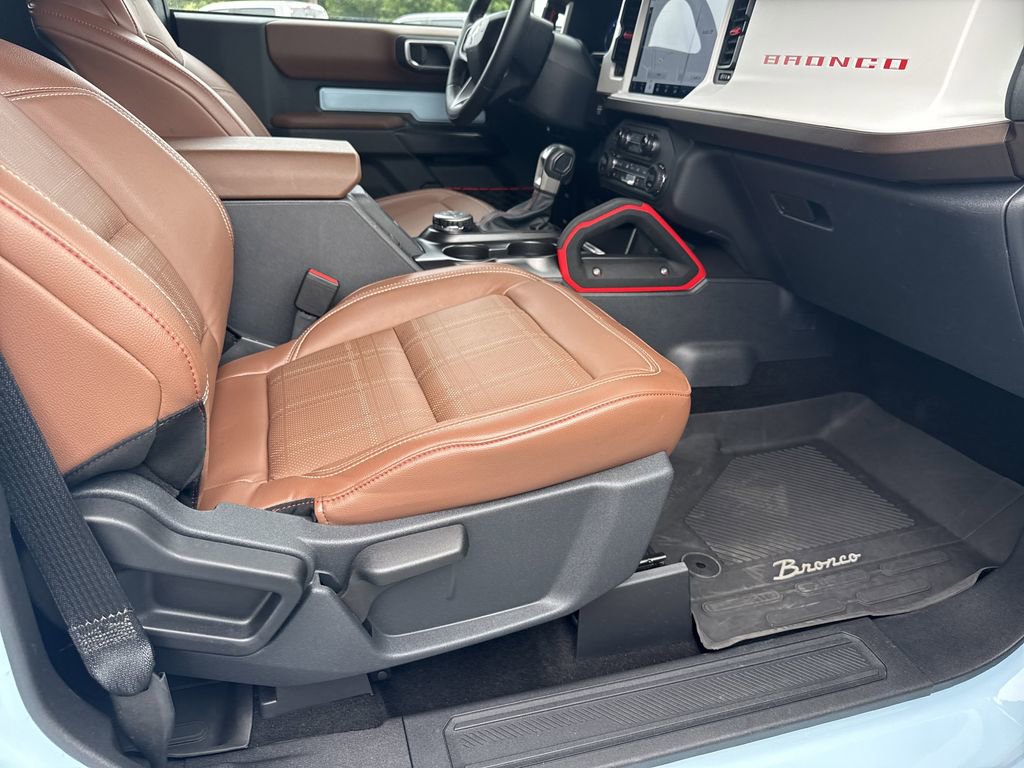 Used 2024 Ford Bronco Heritage Edition AWD/4WD image 14