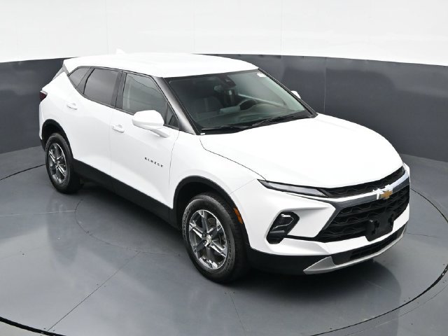 Used 2025 Chevrolet Blazer LT FWD image 33