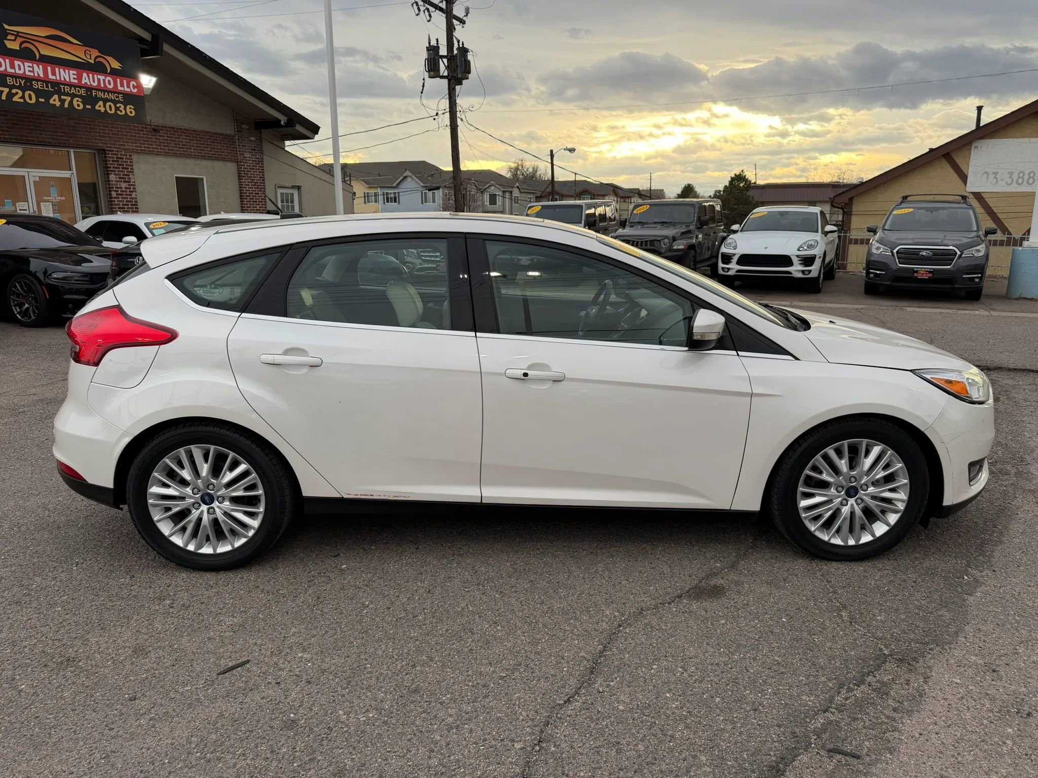 Used 2015 Ford Focus Titanium w/ Titanium Cold Weather Package image 9