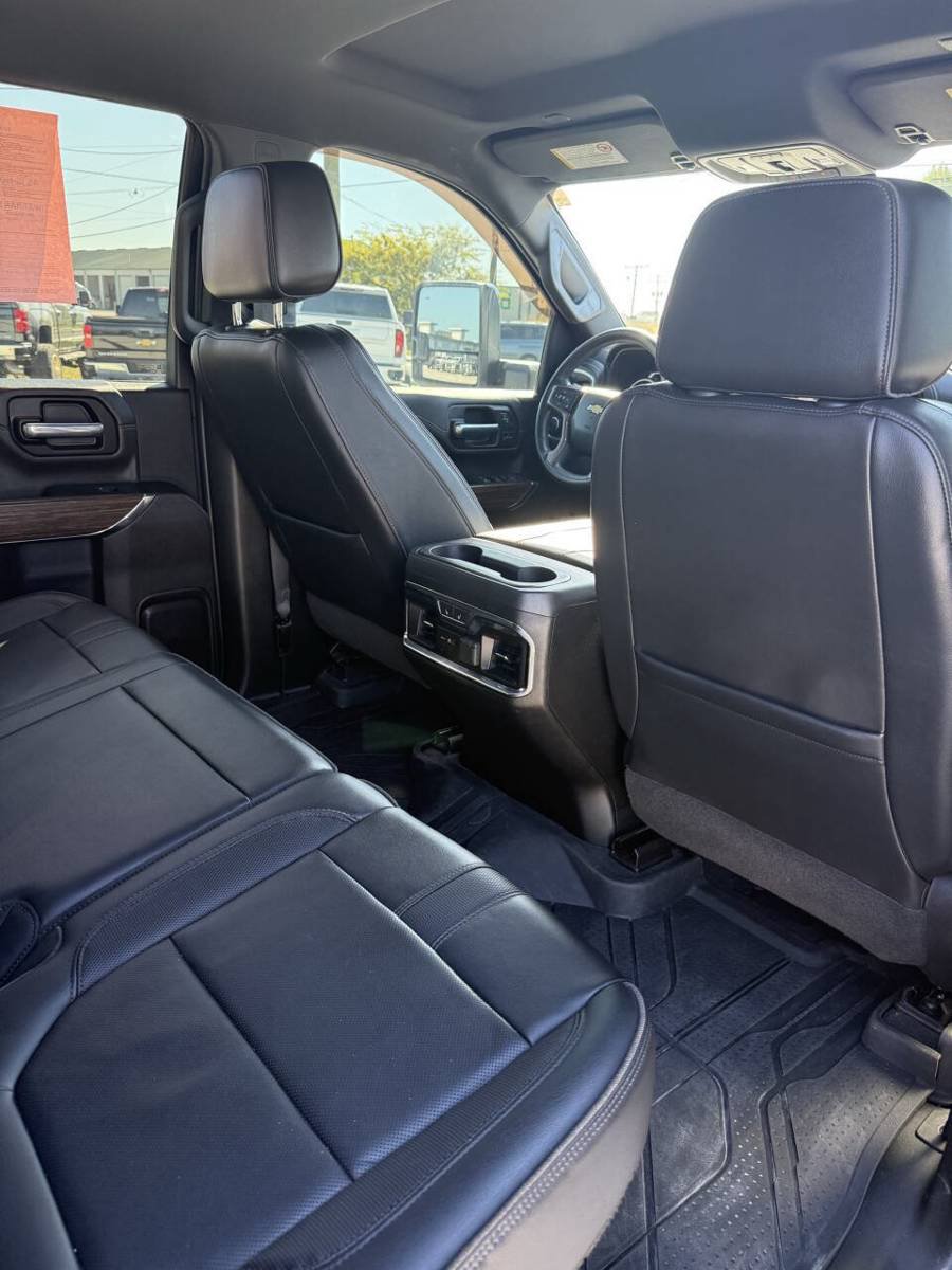 Used 2023 Chevrolet Silverado 3500 High Country AWD/4WD image 15