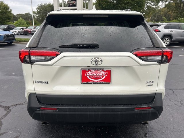 Used 2021 Toyota RAV4 XLE Premium image 6