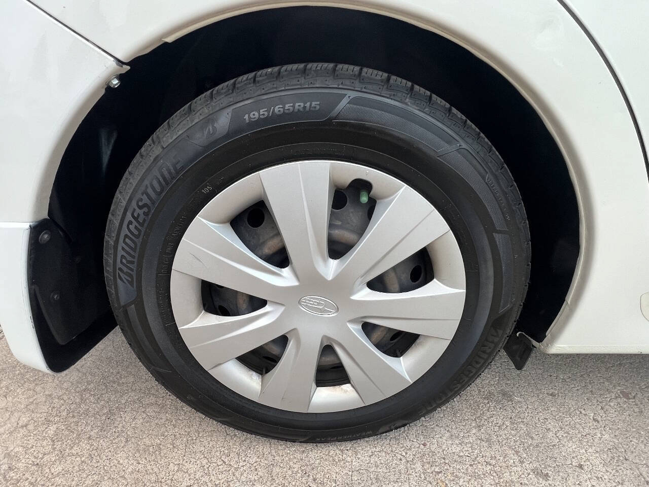 Used 2016 Subaru Impreza 2.0i AWD/4WD image 9