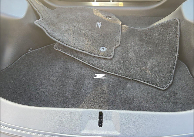 Certified 2025 Nissan Z Performance w/ Floor Mat Package RWD image 15