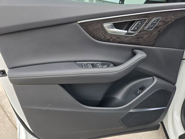 Used 2023 Audi Q8 Prestige AWD/4WD image 20