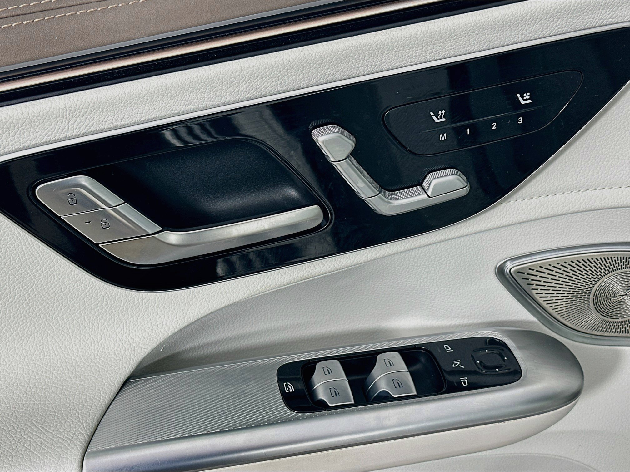 Certified 2023 Mercedes-Benz EQE 350+ 4MATIC SUV image 22