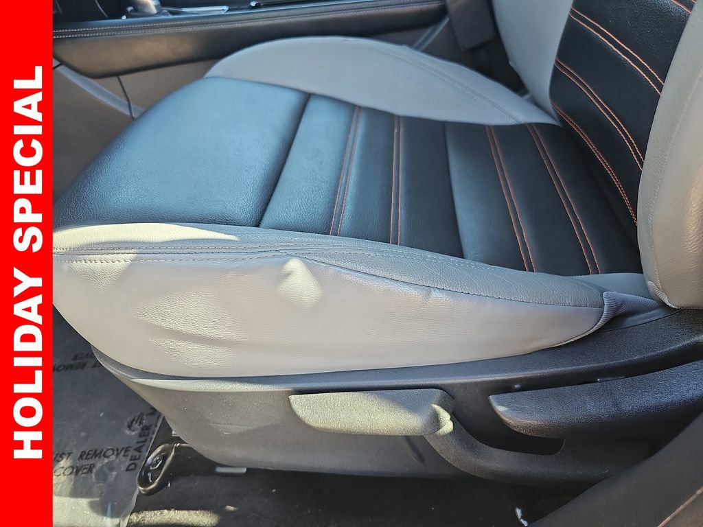 Used 2021 Nissan Kicks SR w/ SR Premium Package image 28