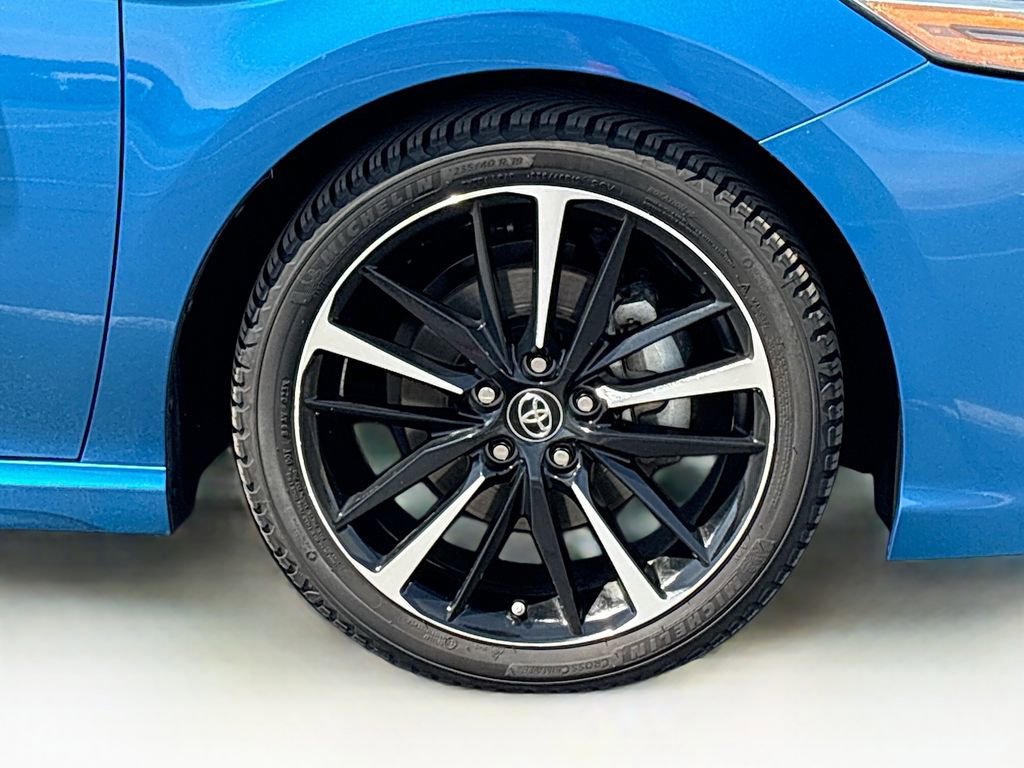 Certified 2018 Toyota Camry XSE FWD image 31