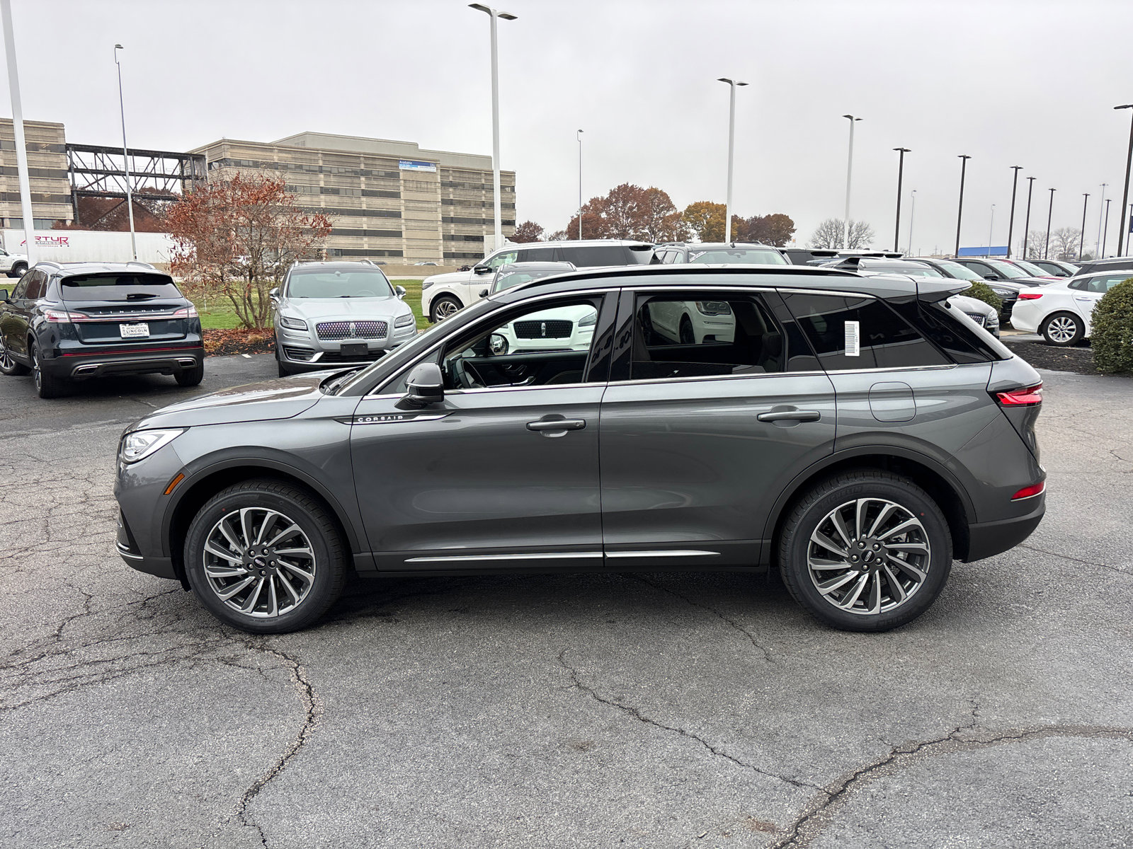 New 2026 Lincoln Corsair Reserve AWD/4WD image 4
