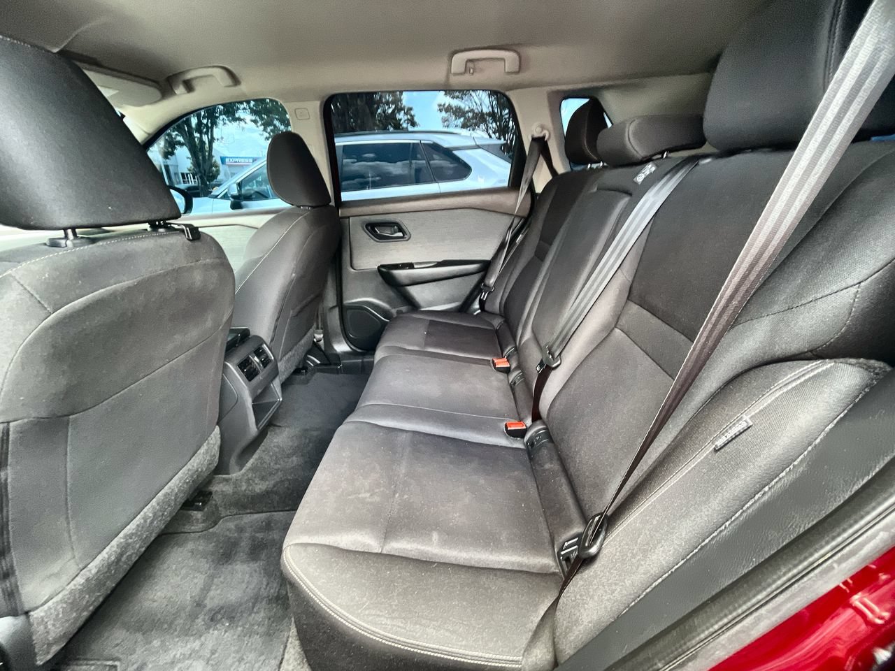 Used 2023 Nissan Rogue S FWD image 23