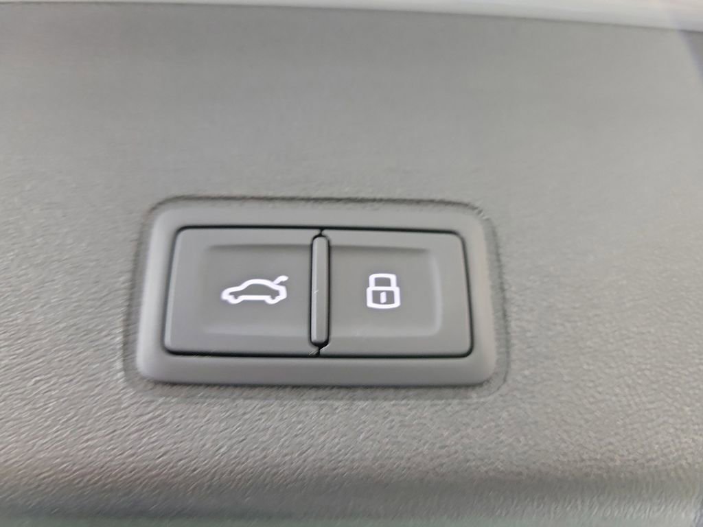 New 2026 Audi Q3 quattro 2.0T image 10