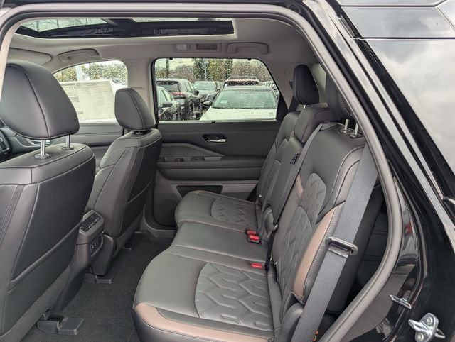 New 2026 Nissan Pathfinder Platinum w/ Cargo Package AWD/4WD image 14